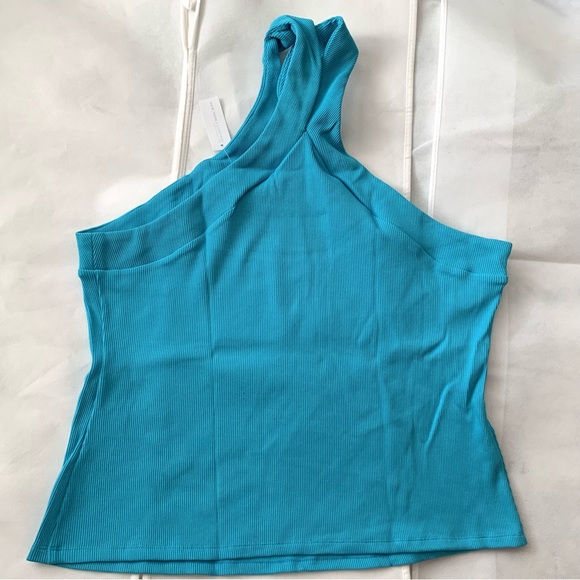 3/29$ 🎊 New York & Company Halterneck Ribbed Tee XXL - Picture 5 of 5